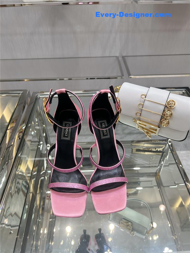 FENDI joint catwalk show sandals