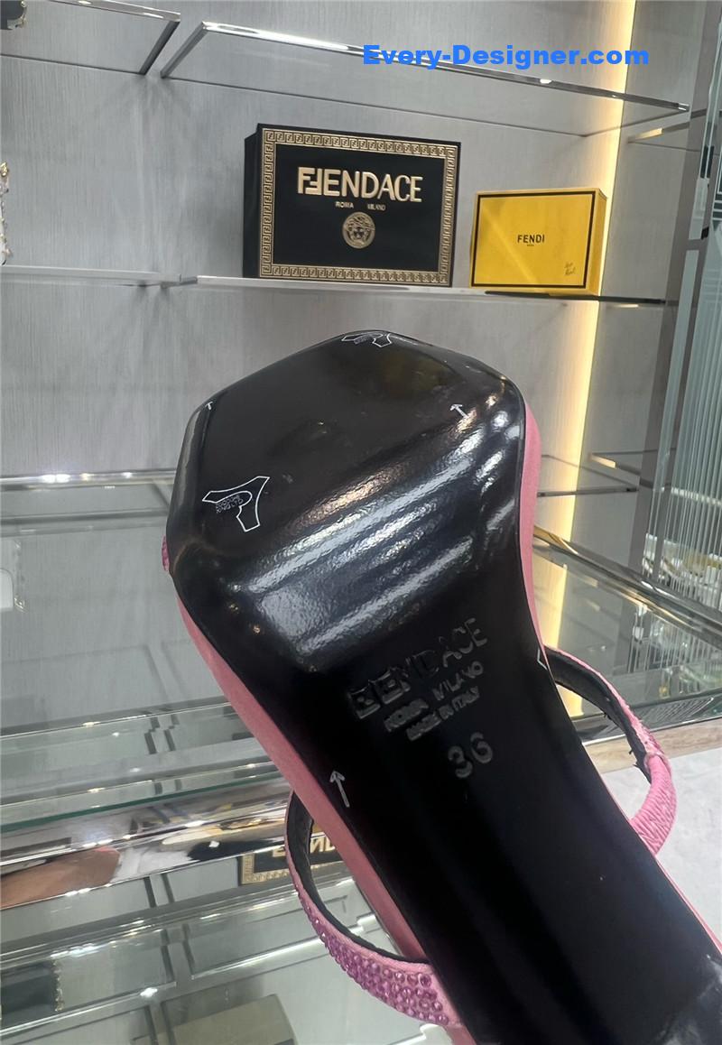 FENDI joint catwalk show sandals