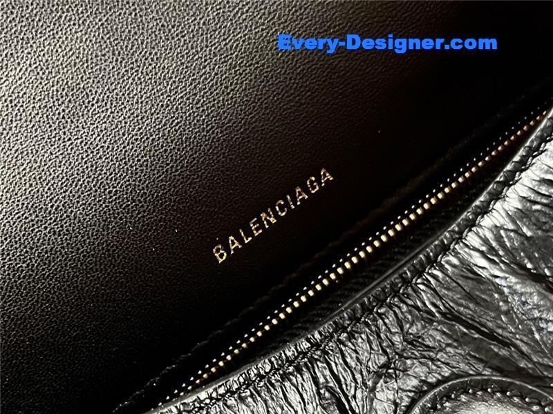 Ba1en*iaga downtown chain shoulder bag