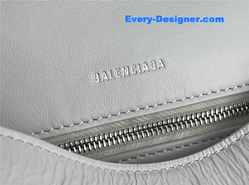 Ba1en*iaga downtown chain shoulder bag