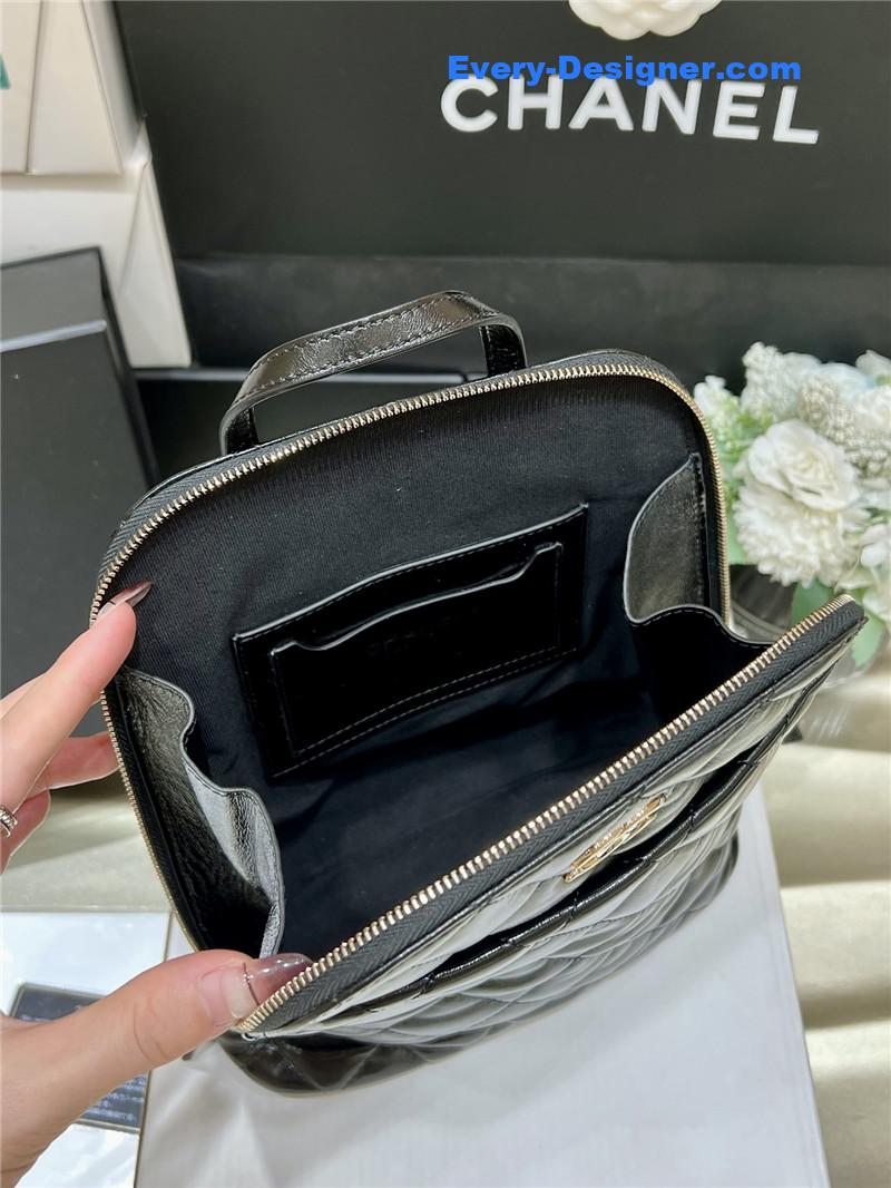 Ch**el oil wax cowhide backpack