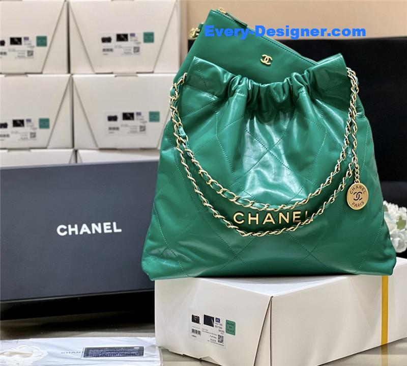 Ch**el 22 handbag small green