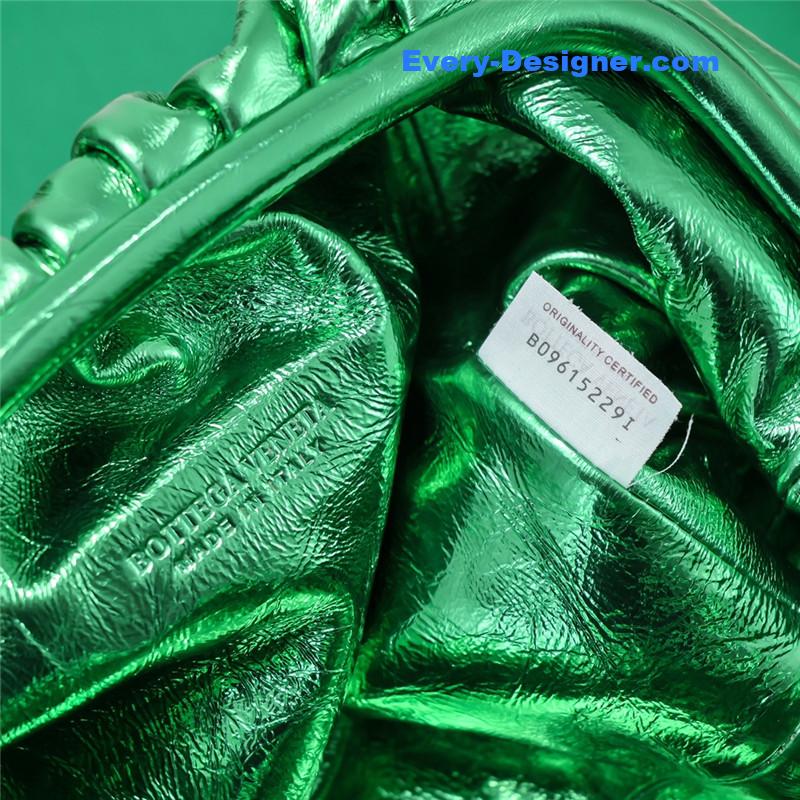 b0tt*ga Ven*ta the pouch bag green