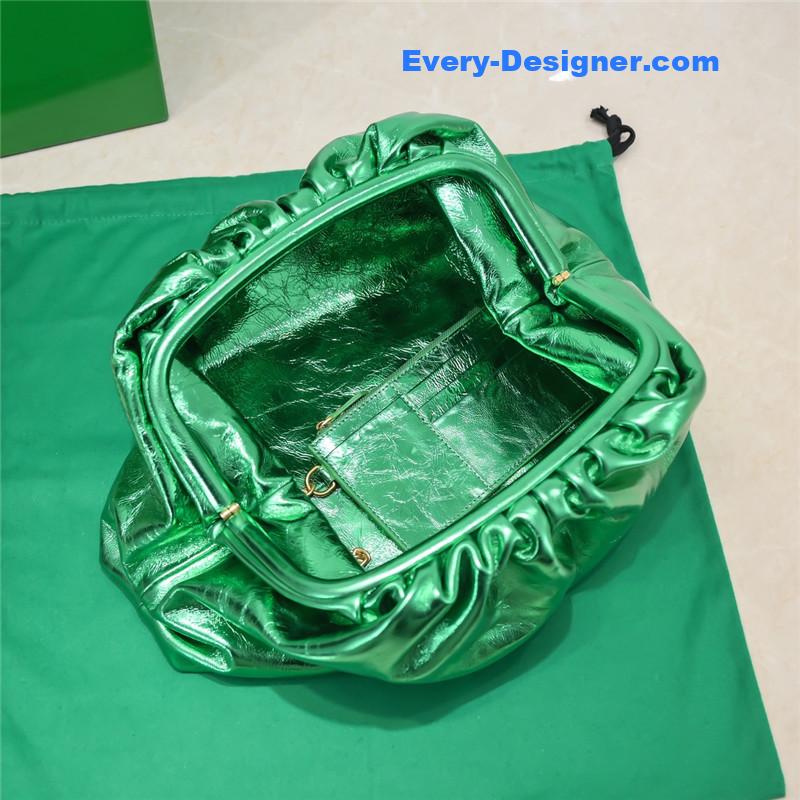 b0tt*ga Ven*ta the pouch bag green