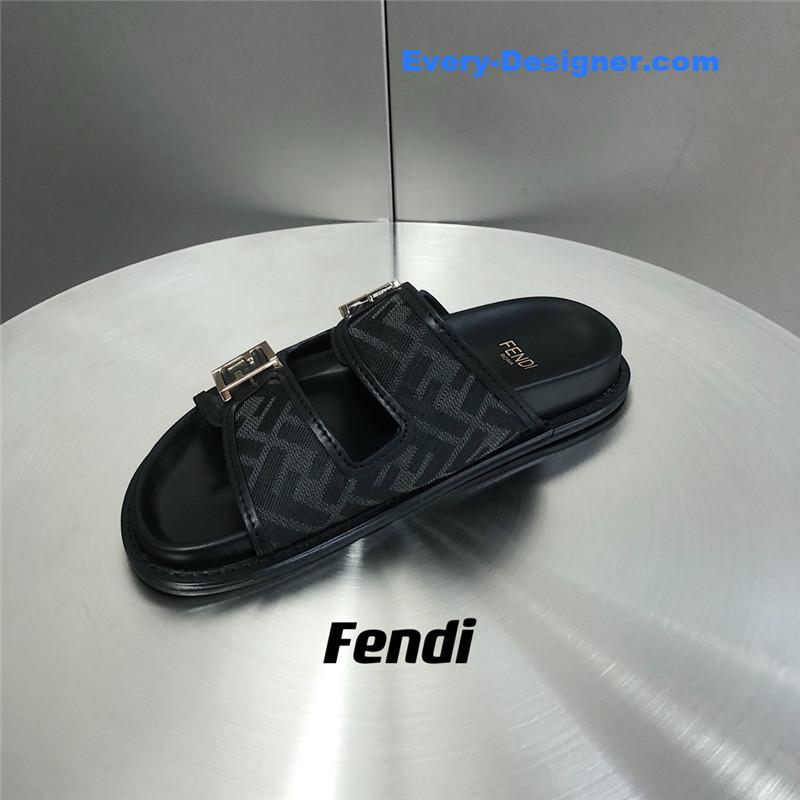 F**di feel presbyopic slippers
