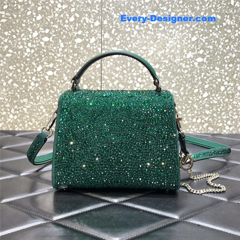 Va1e*ntin0 garavani vsling crystal bag