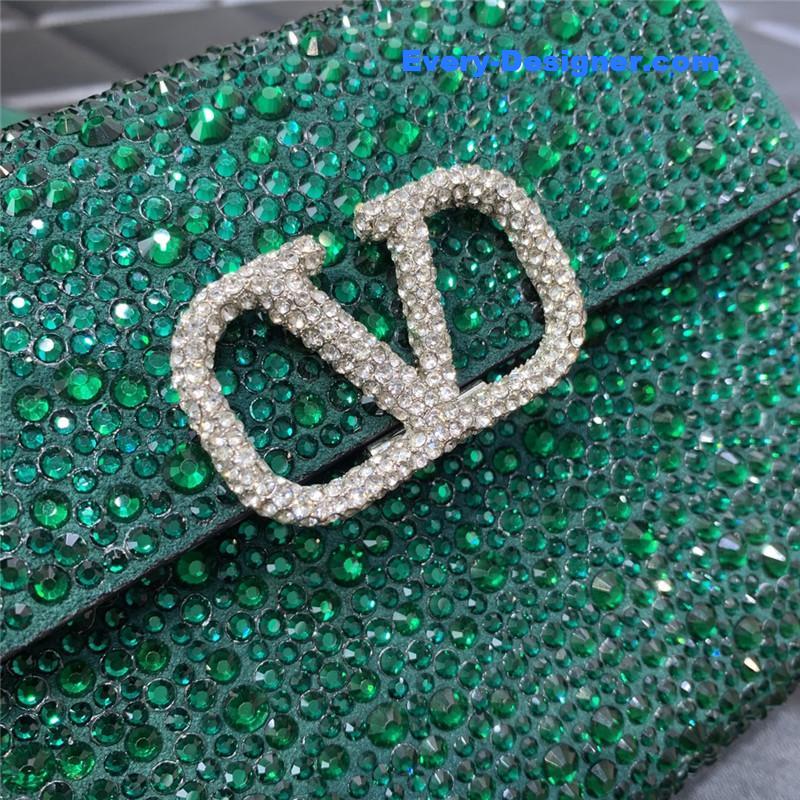 Va1e*ntin0 garavani vsling crystal bag