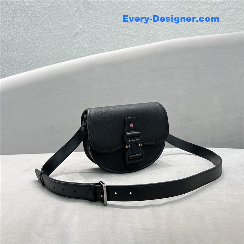 D10r gallop messenger bag