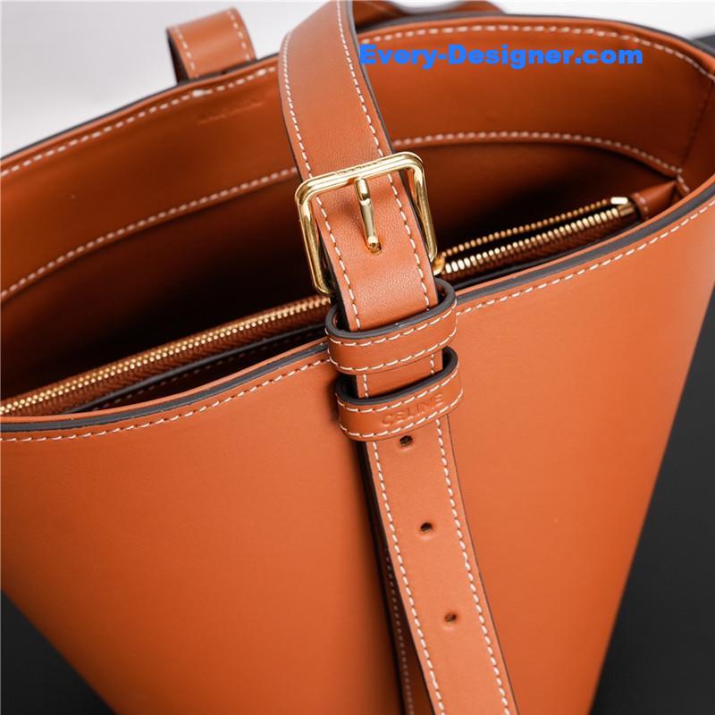 Ce1i*e triomphe bucket bag