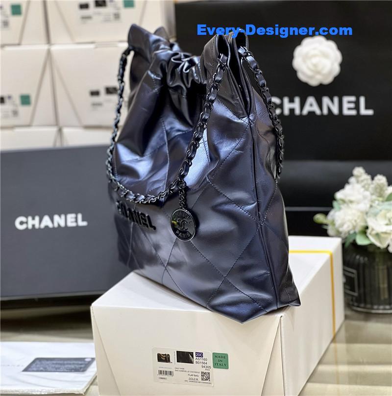 Chanel 22 handbag small