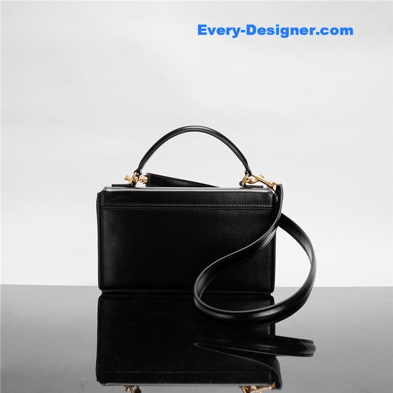 Ce1i*e box triomphe bag