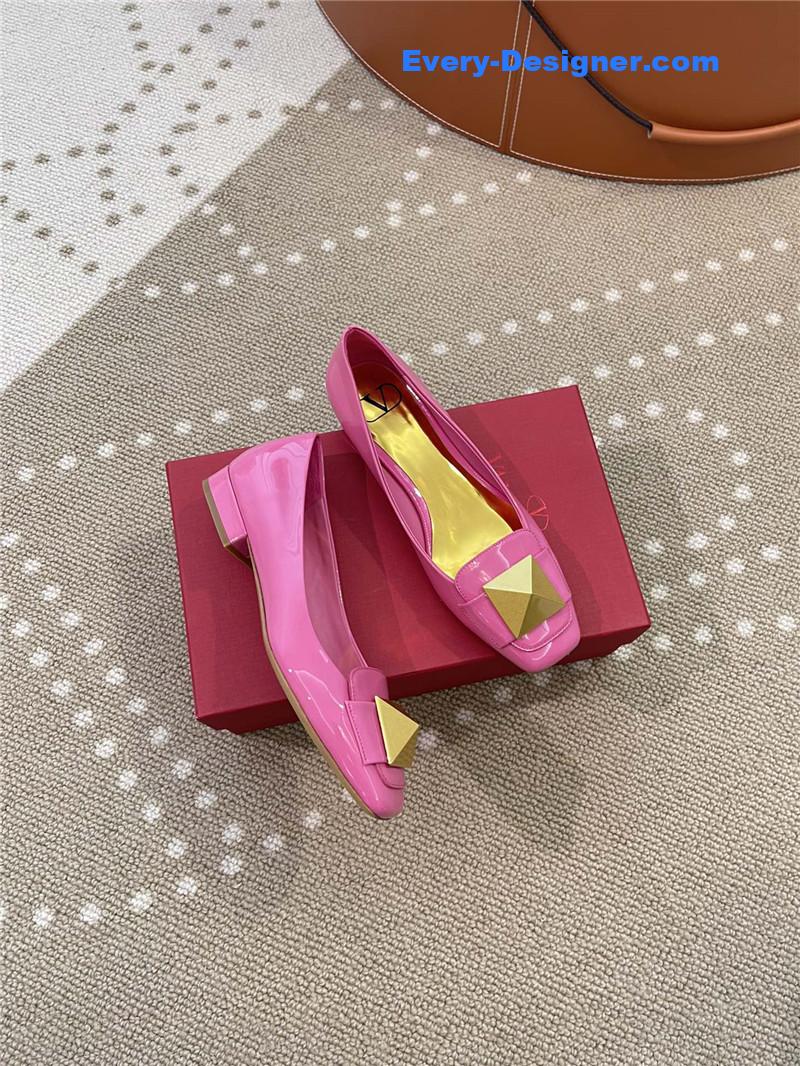 Va1e*ntin0 ballet flats in studded patent leather