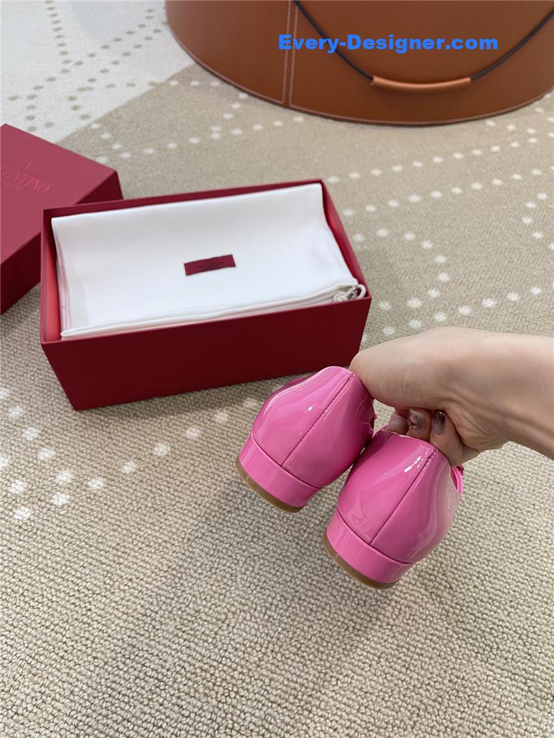 Va1e*ntin0 ballet flats in studded patent leather