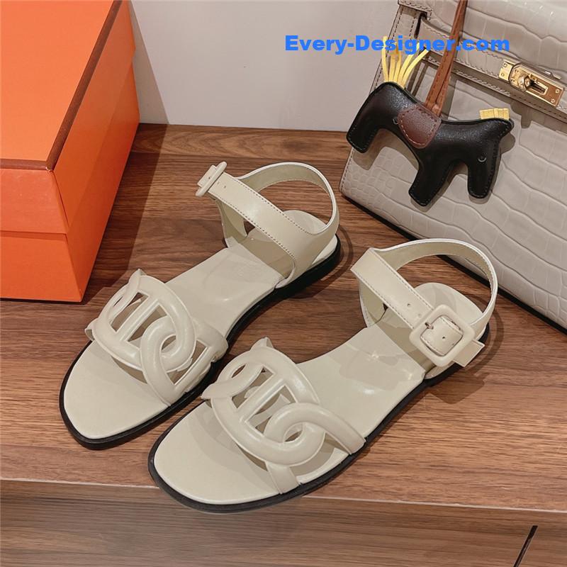 H**me5 extra flat sandal