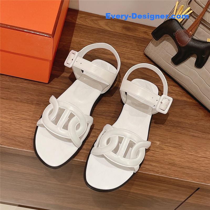 H**me5 extra flat sandal