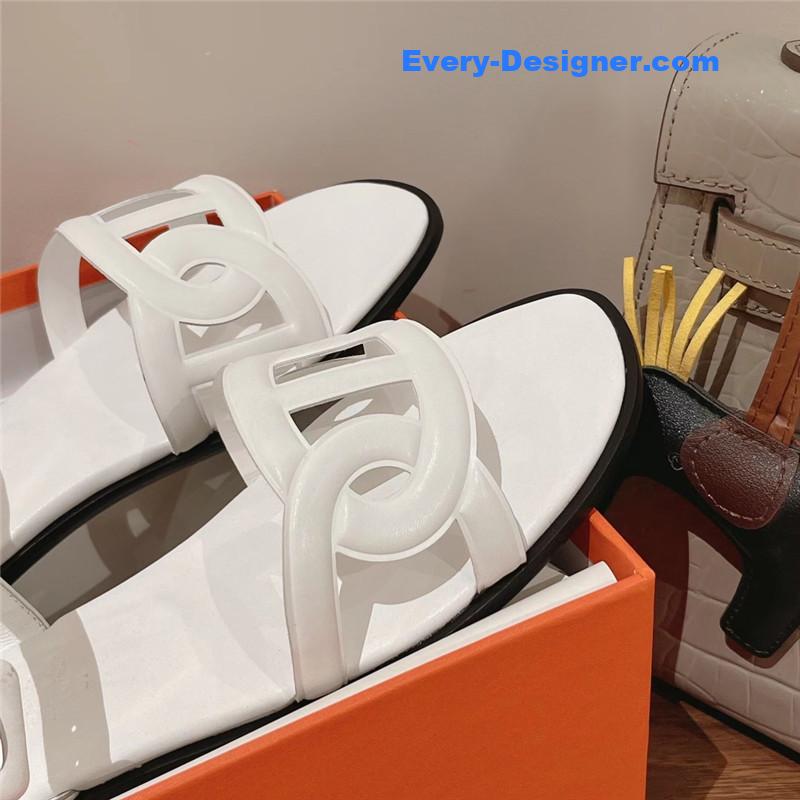 H**me5 extra flat sandal