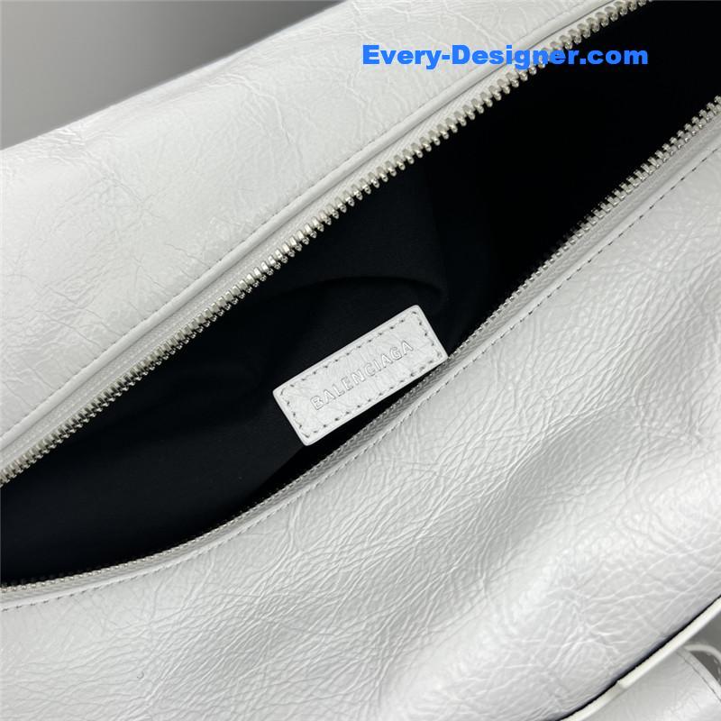 ba1en*iaga S*per busy bag