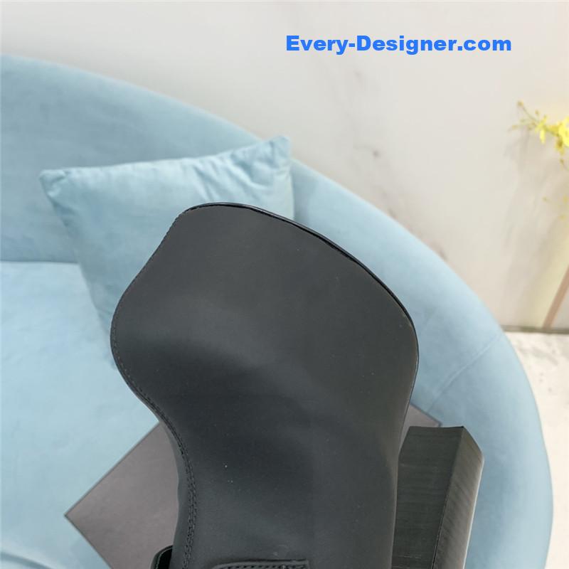 Y51 thick sole waterproof platform boots