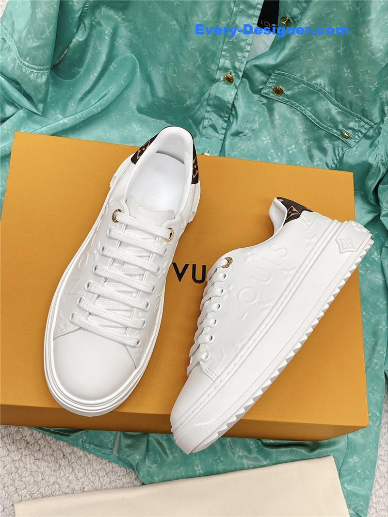 l0vis Vvtt0n lv classic platform sneakers