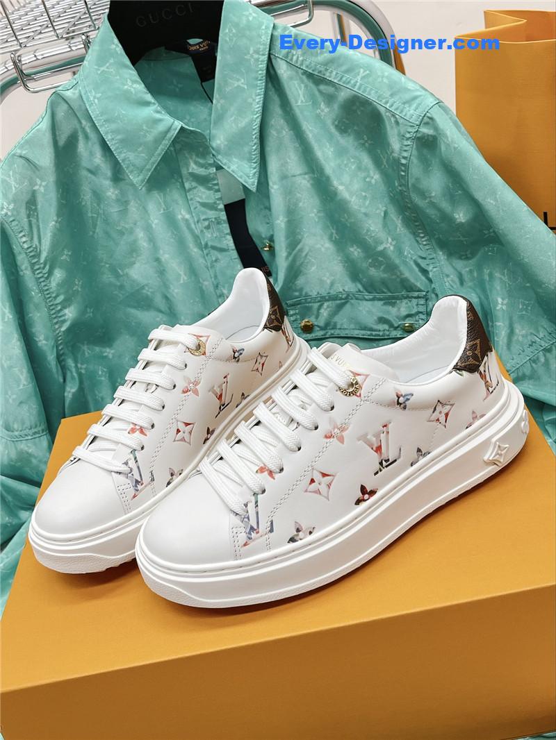 l0vis Vvtt0n lv classic platform sneakers