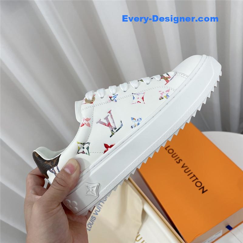 l0vis Vvtt0n lv classic printed white shoes