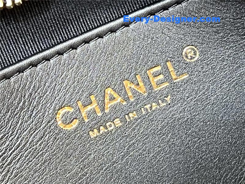 Chanel hobo hippie bag