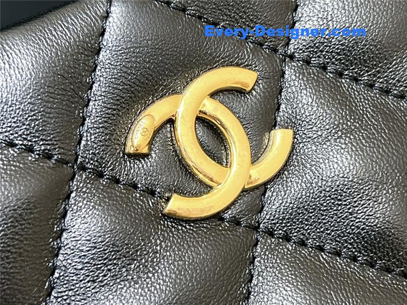 Chanel hobo hippie bag