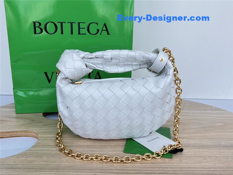 b0tt*ga Ven*ta jodie with chain bag white