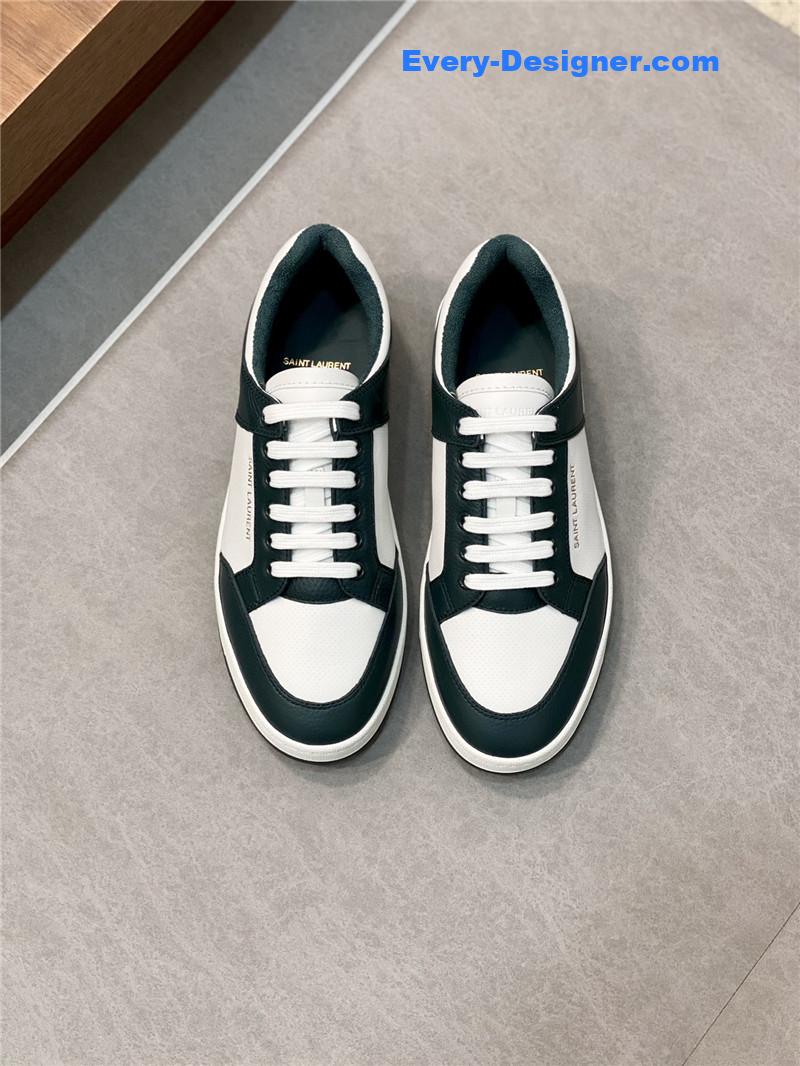 Y51 low-top lace-up sneakers