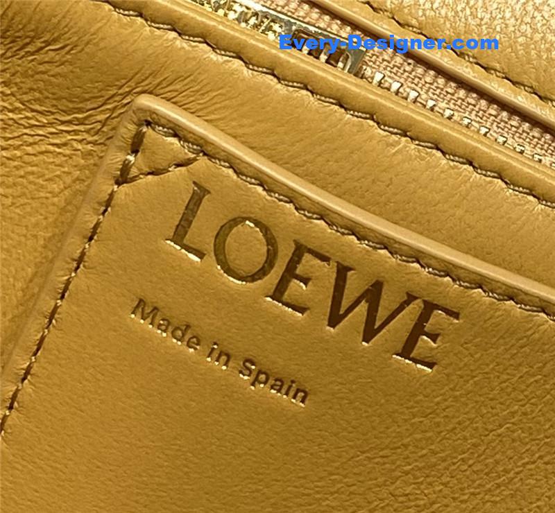L0ew* goya sheepskin bag