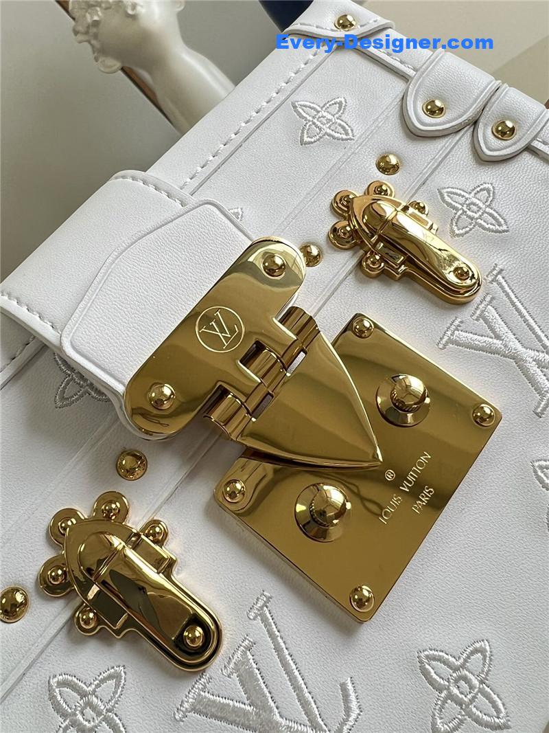 louis vuitton lv petite malle bag white