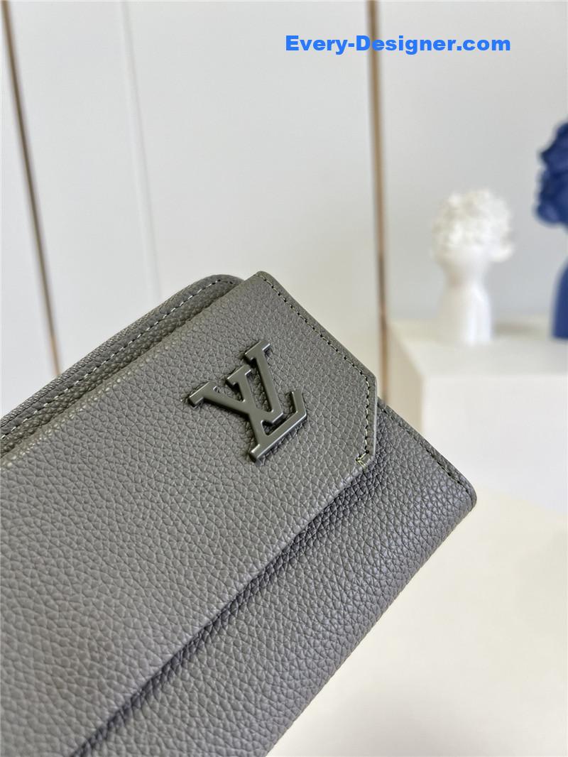 louis vuitton LV aerogram long wallet