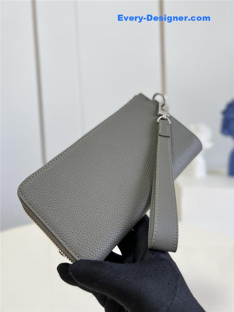 louis vuitton LV aerogram long wallet