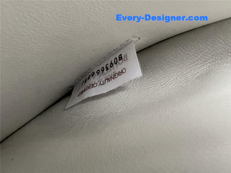 b0tt*ga Ven*ta patti bag