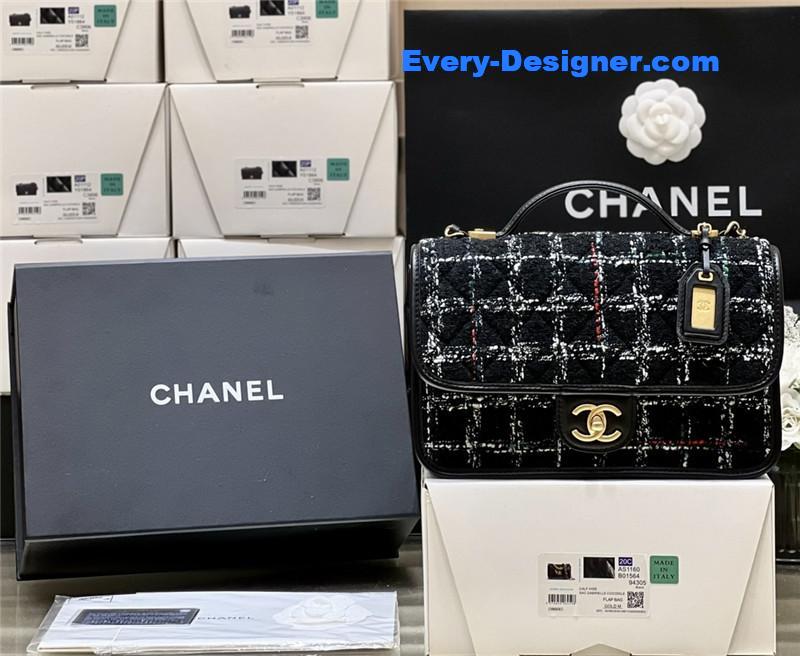 Ch**el woolen messenger bag