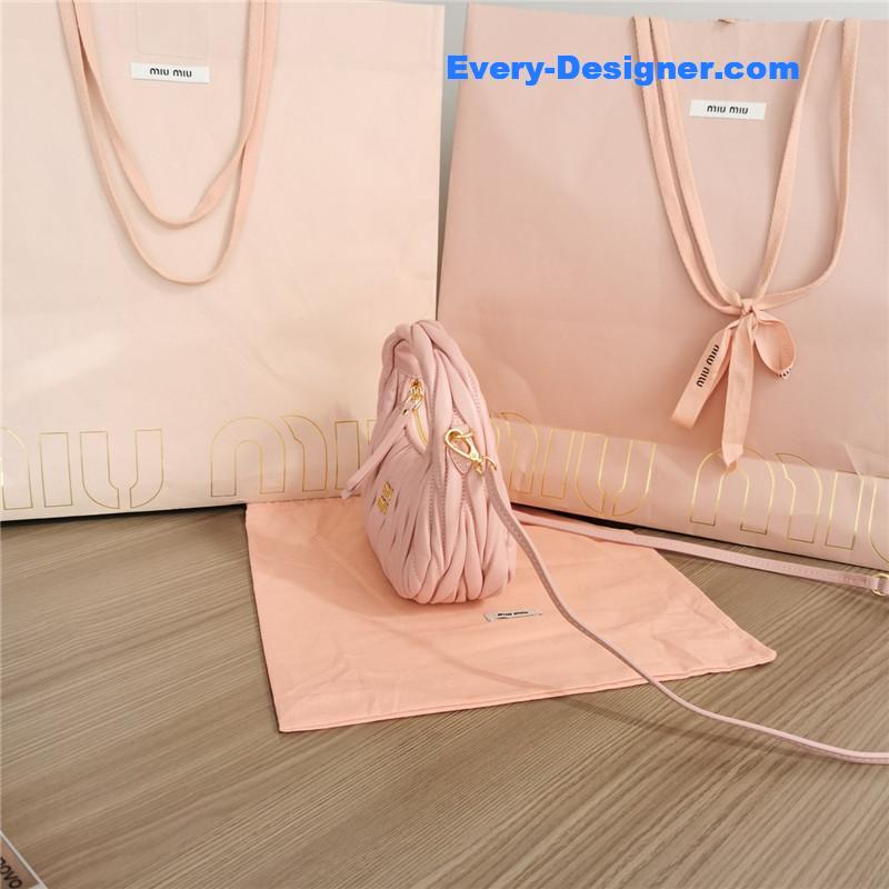 M1um1u new mini miuwander handbag