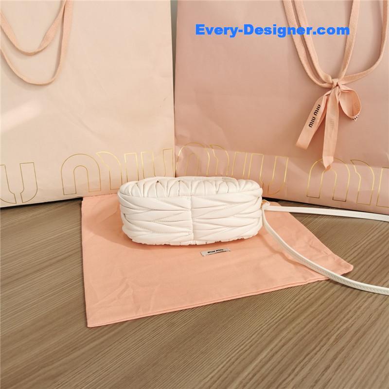 M1um1u new mini miuwander handbag
