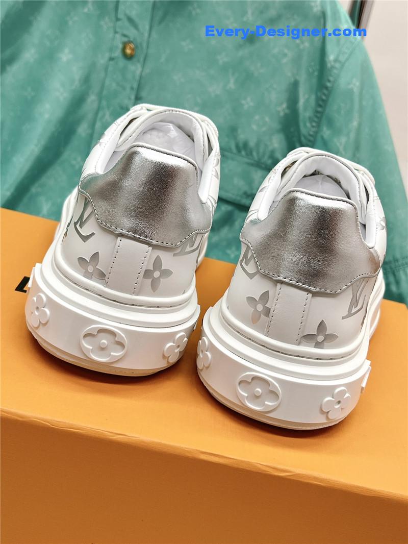 l0vis Vvtt0n lv classic platform sneakers