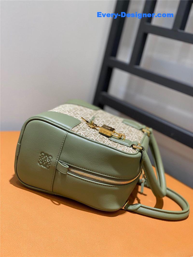 L0ew* handbag messenger bag