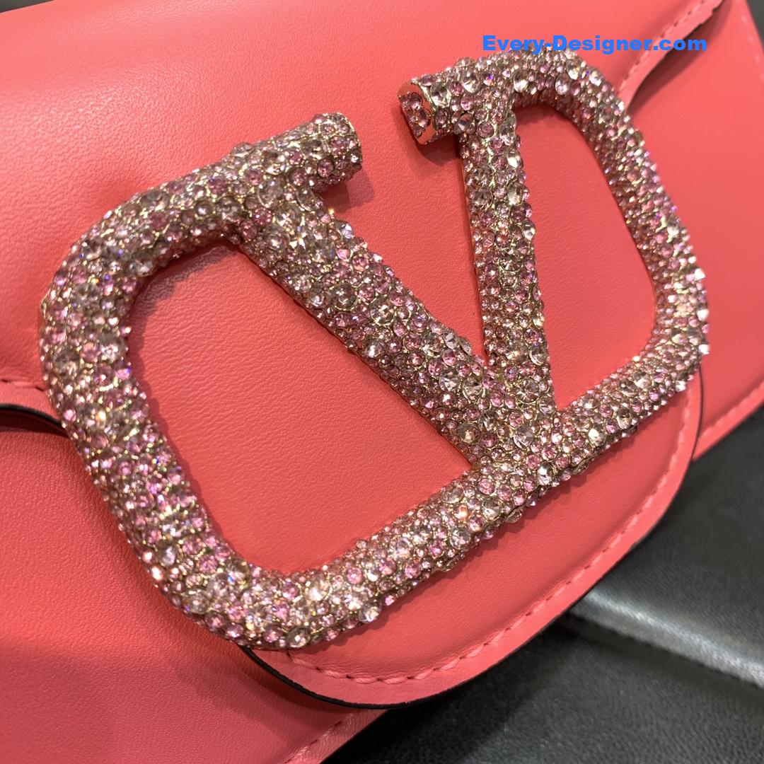 Va1e*ntin0 garavani mini loco bag