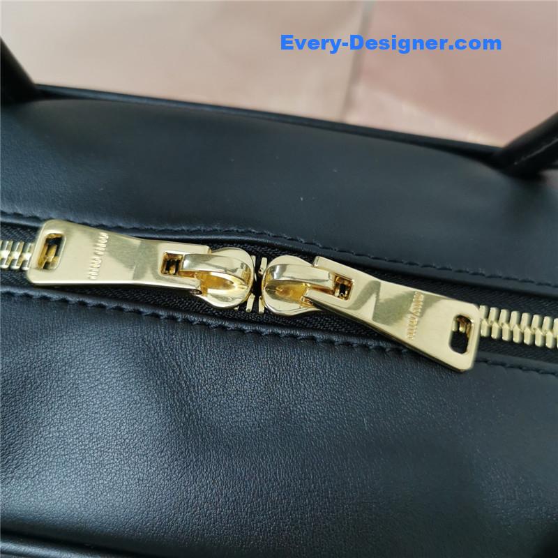 M1um1u new bowling bag