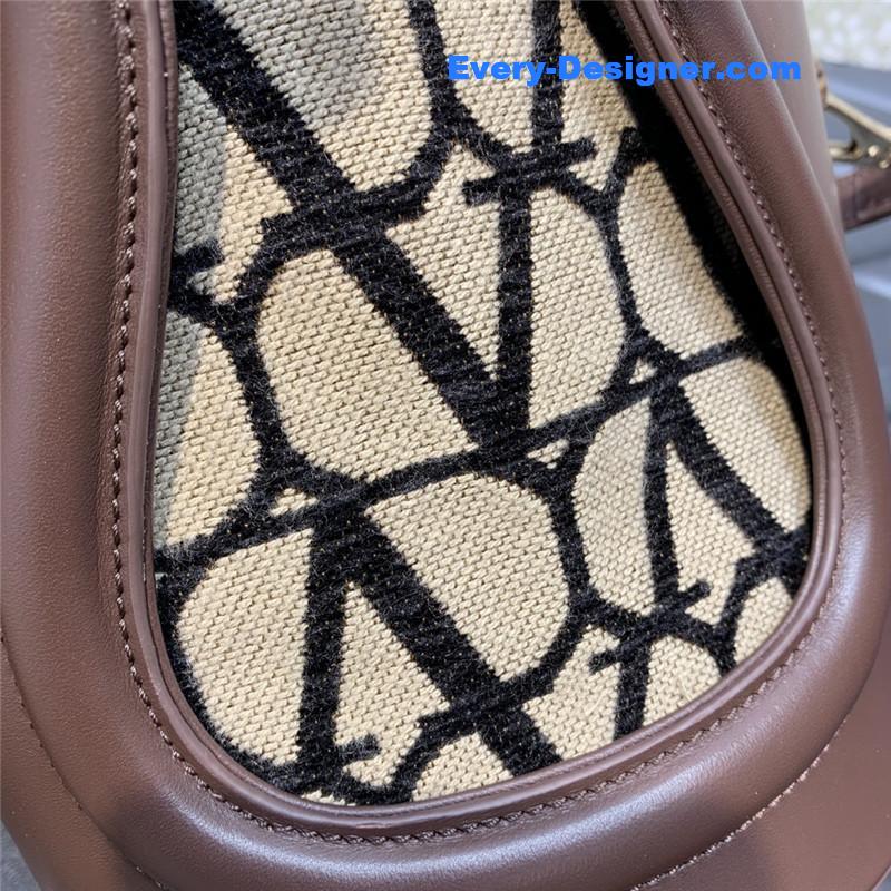 Va1e*ntin0 la cinqui¨¨me bucket bag