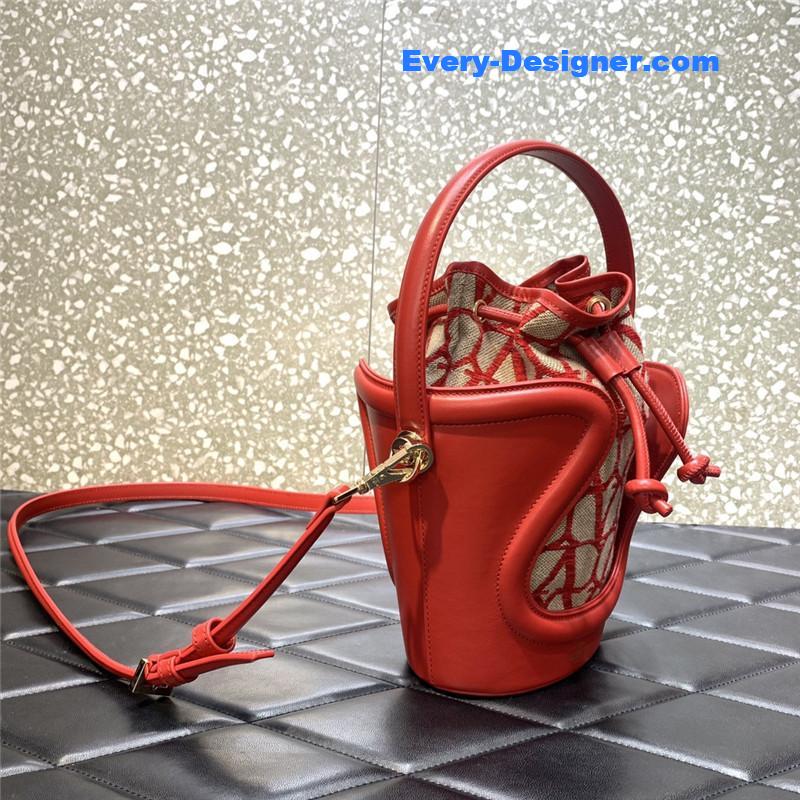 Va1e*ntin0 la cinqui¨¨me bucket bag