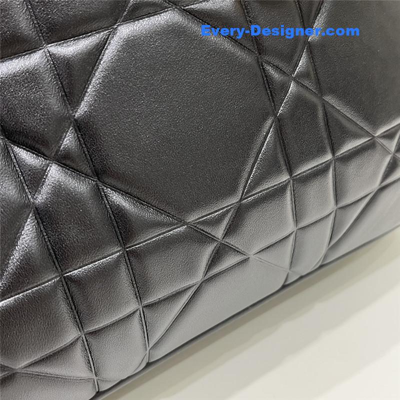 D10r lady sheepskin handbag