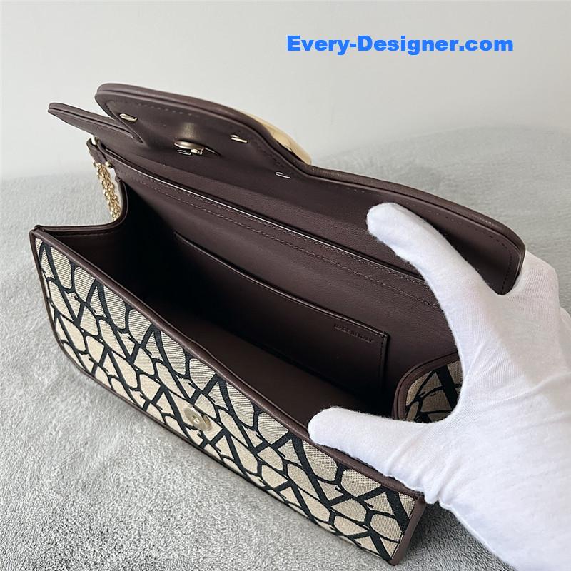 Va1e*ntin0 v logo mini loc¨° bag in calfskin