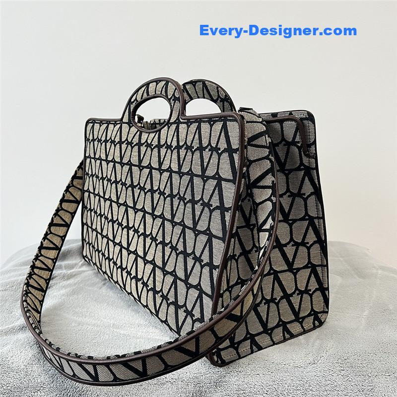 Va1e*ntin0 garavani la troisieme toile iconographe tote bag