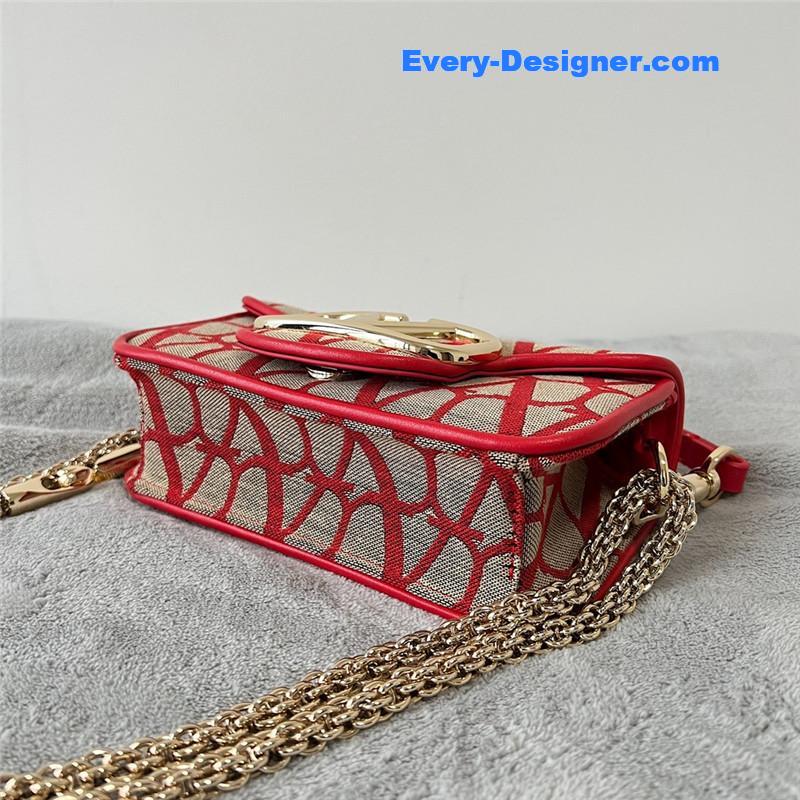 Va1e*ntin0 v logo mini loc¨° bag in calfskin