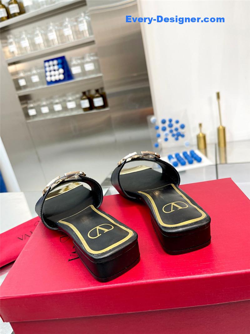 Va1e*ntin0 early spring new leather fabric slippers