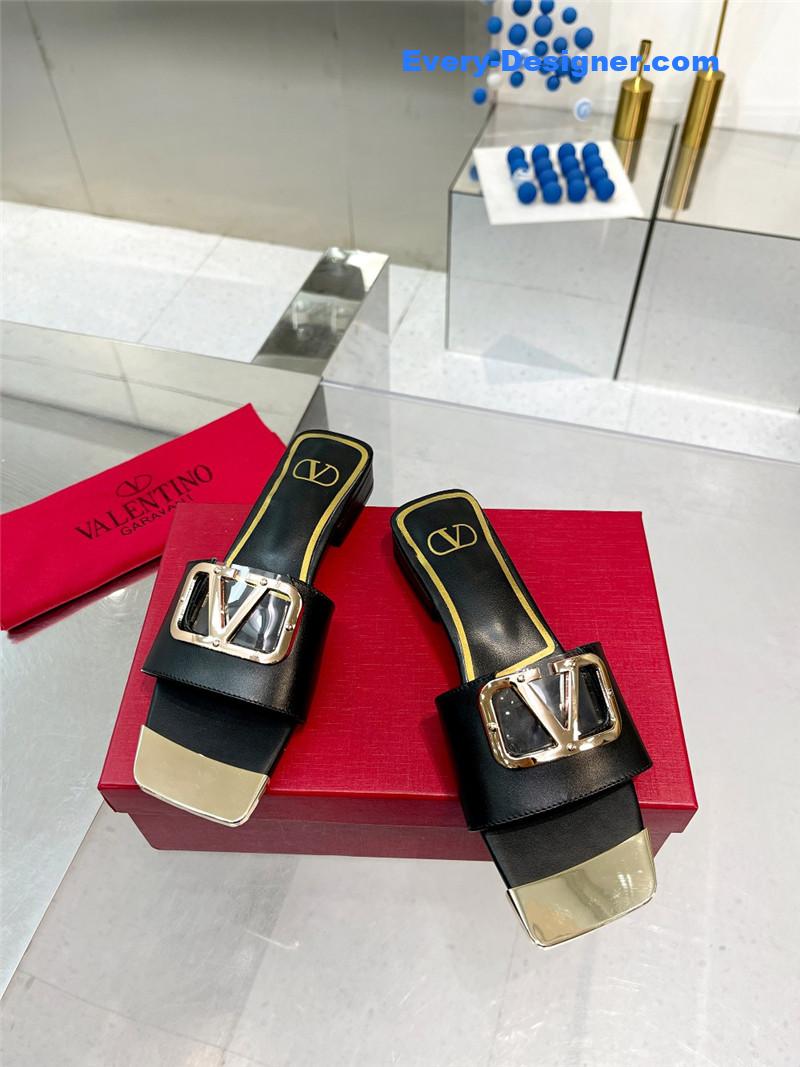 Va1e*ntin0 early spring new leather fabric slippers