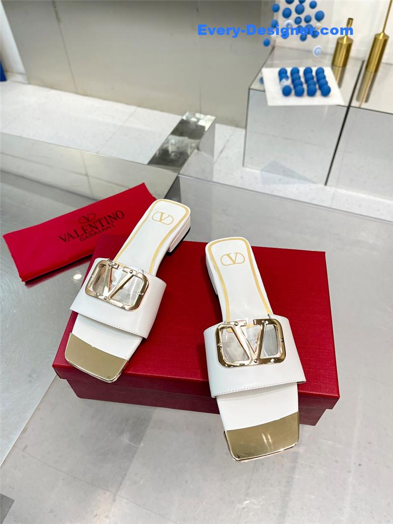 Va1e*ntin0 early spring new leather fabric slippers